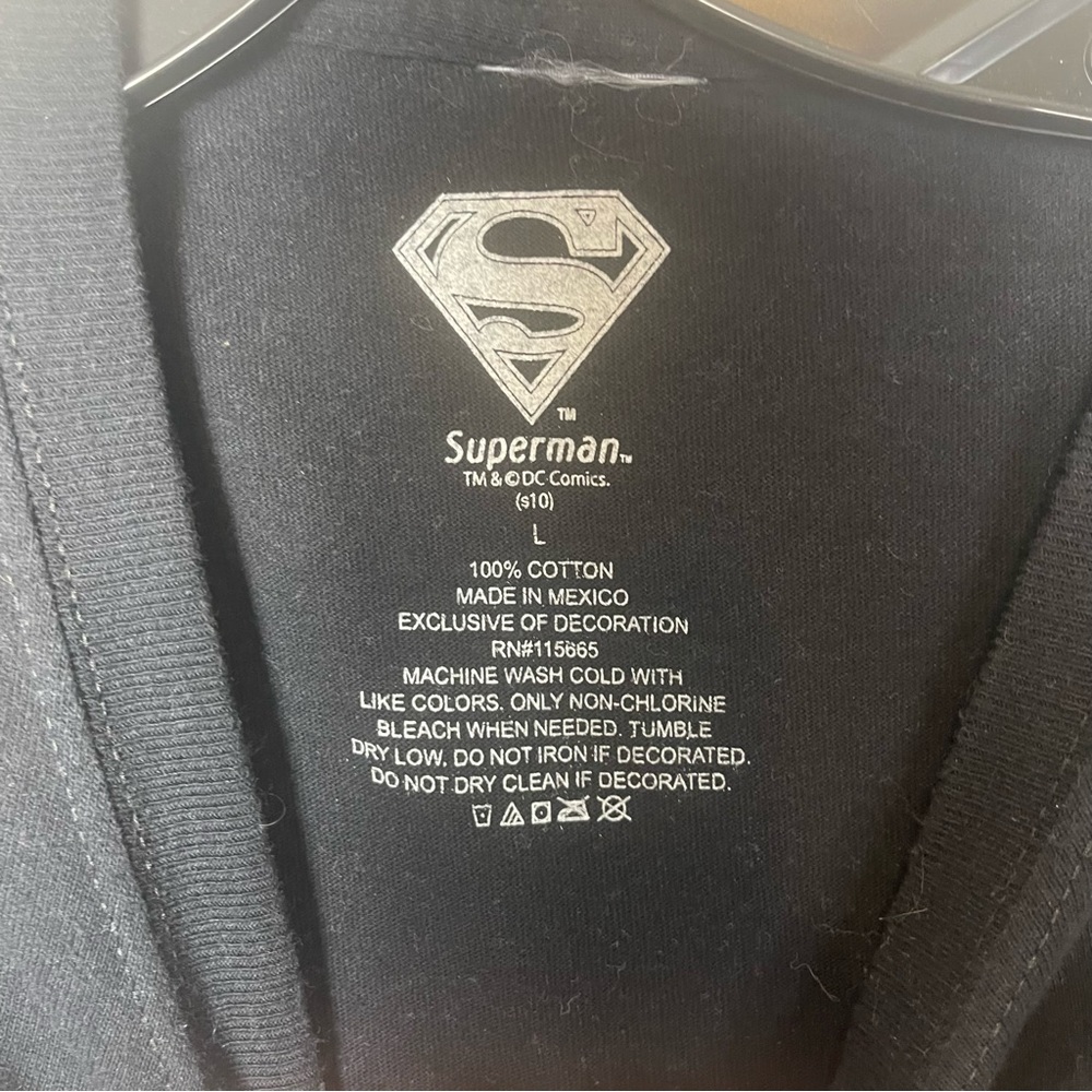 DC comics Superman Print T-Shirt - Picture 2 of 5